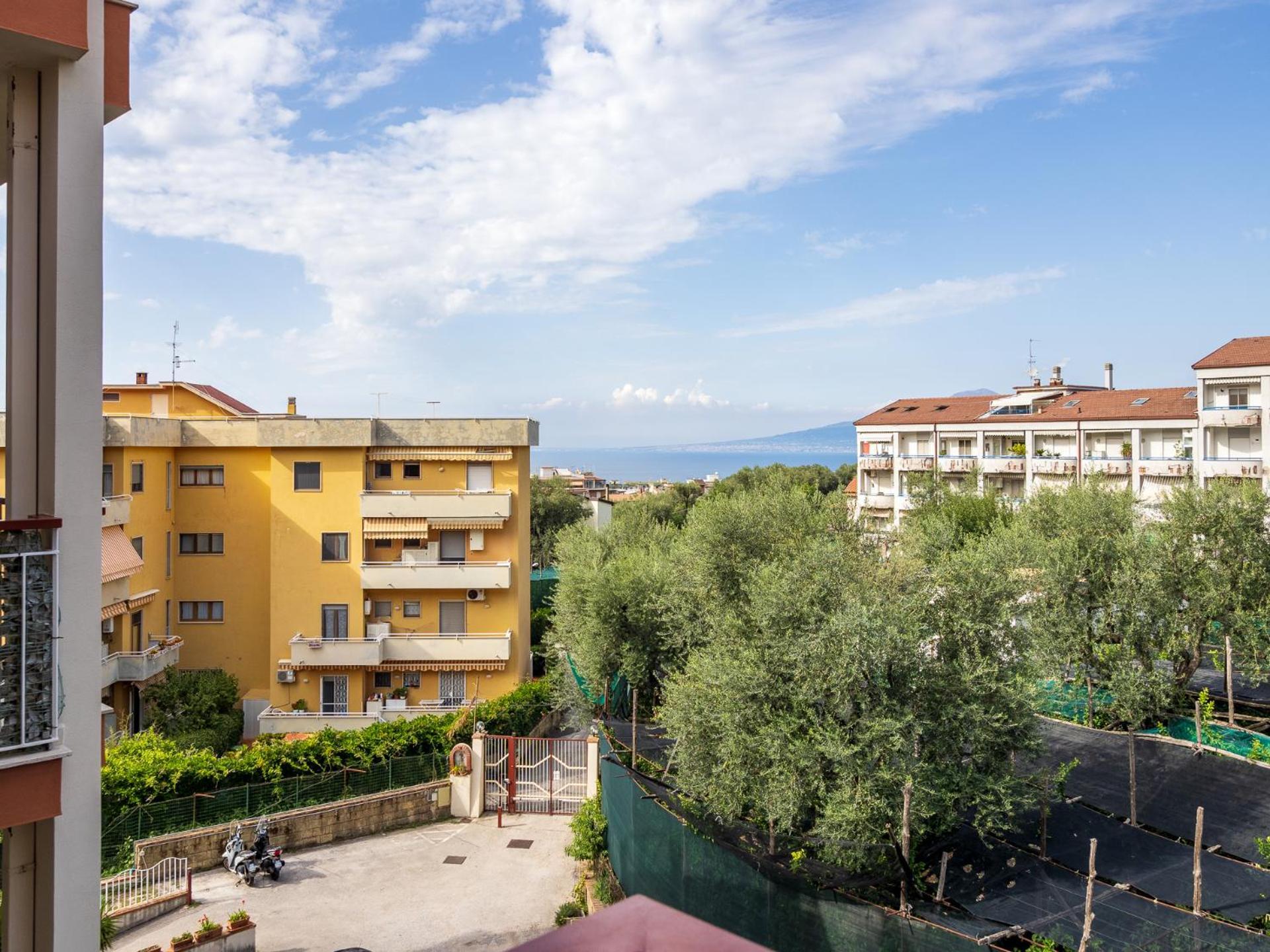 Nonno Angelo - 4 Bedrooms With Free Parking & Seaview Balcony Σορέντο Εξωτερικό φωτογραφία